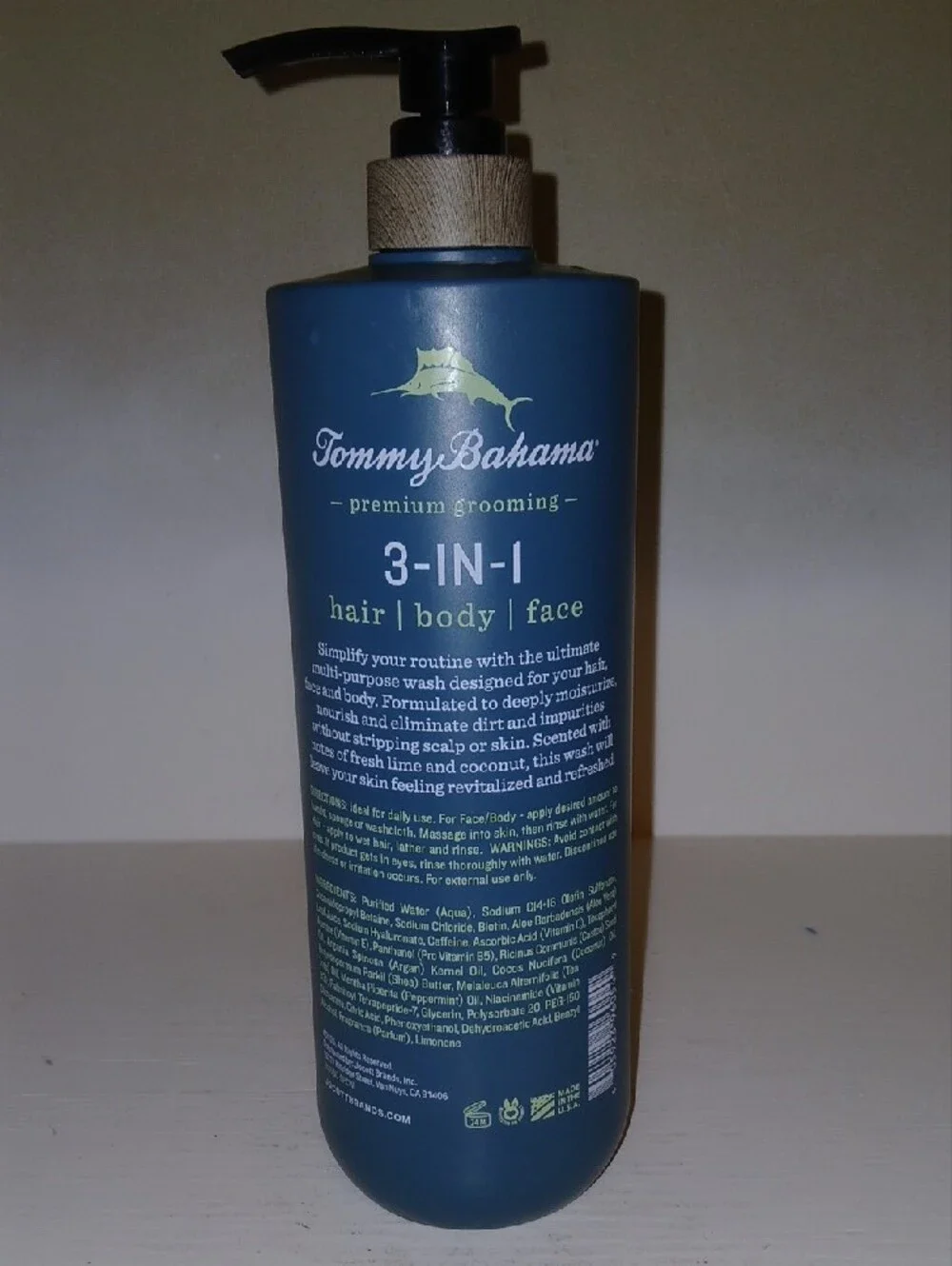 Tommy Bahama wash hair